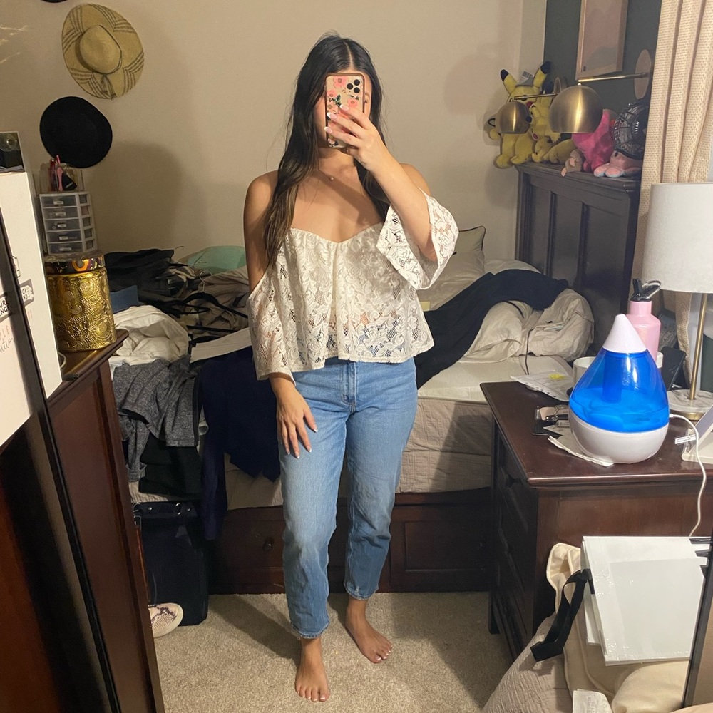 Off the Shoulder Lace crop top